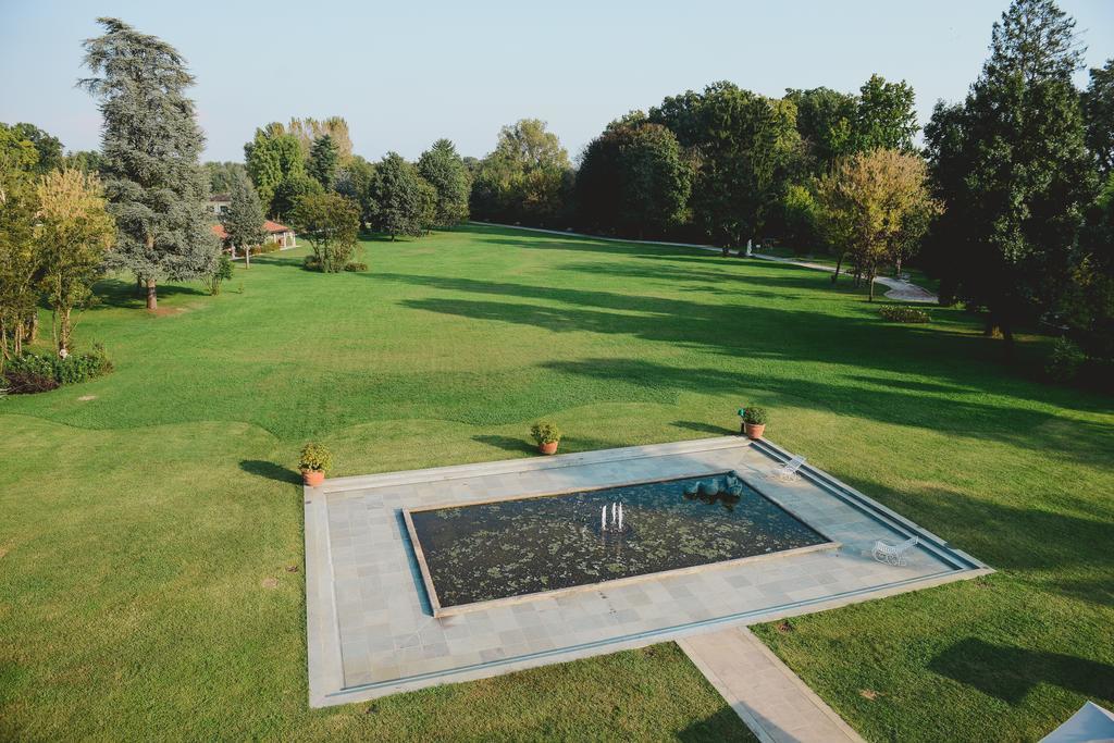 Villa Necchi Alla Portalupa Gambolò Exteriör bild